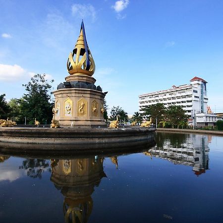 Chakungrao Riverview Hotel Kamphaeng Phet Exteriér fotografie
